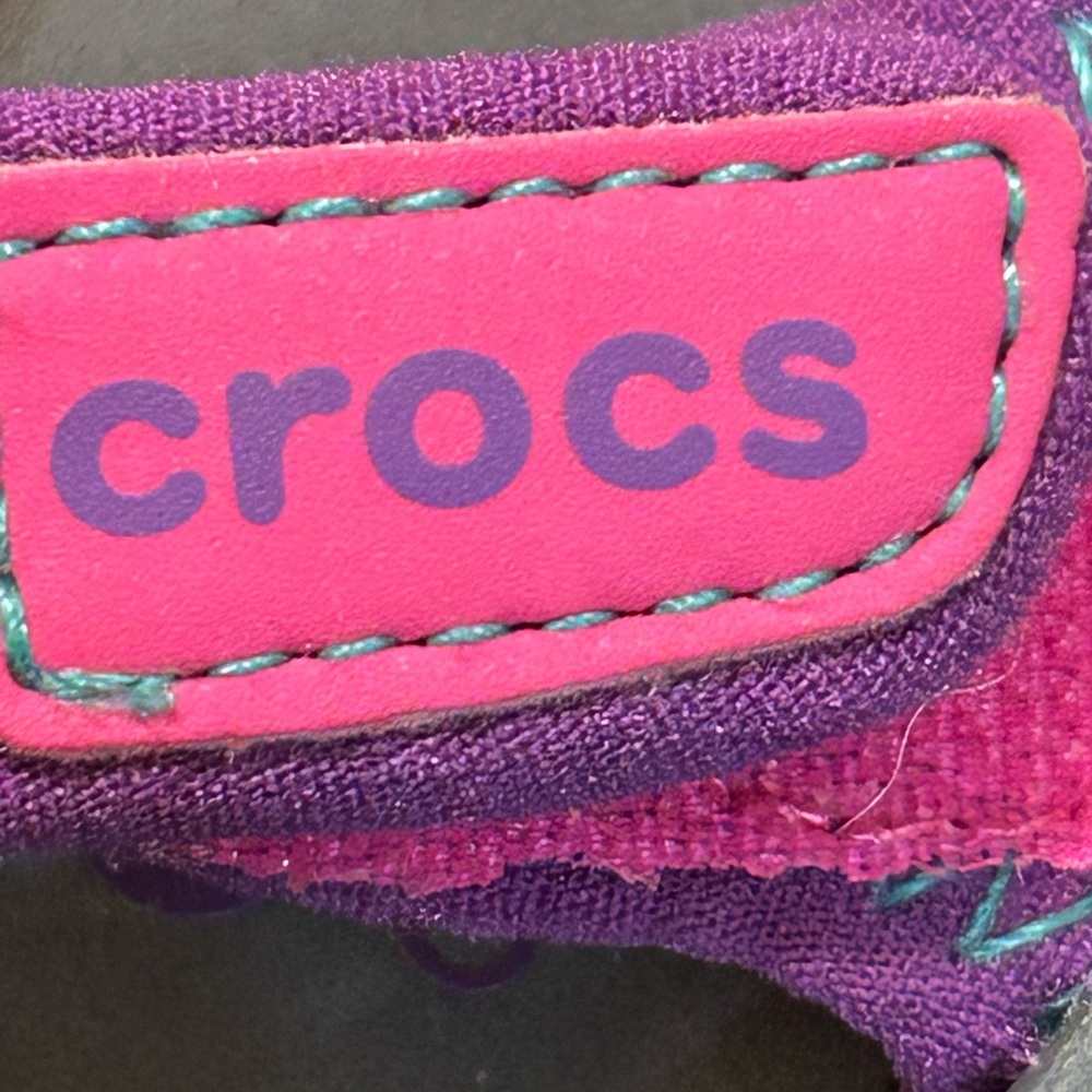 Crocs Swiftwater Mesh Water Sandals - Picture 10 of 11